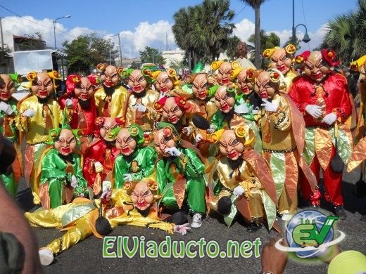 Los Jinchaitos de Moca en El Desfile Nacional